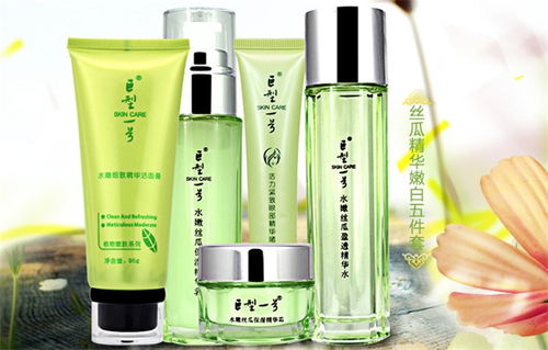 晨钟巨型一号化妆品与店铺装修设计 提升品牌形象与用户体验