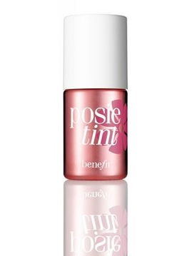 精致妆容的秘密 面部彩妆的核心功效与产品选择