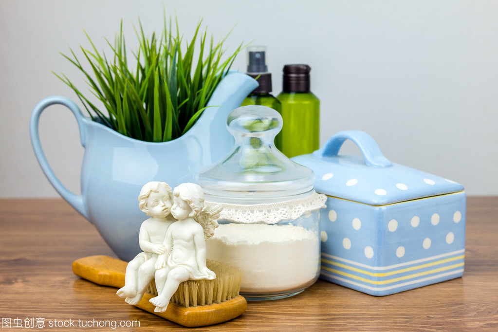 个人卫生用品与化妆品 健康与美丽的双重守护